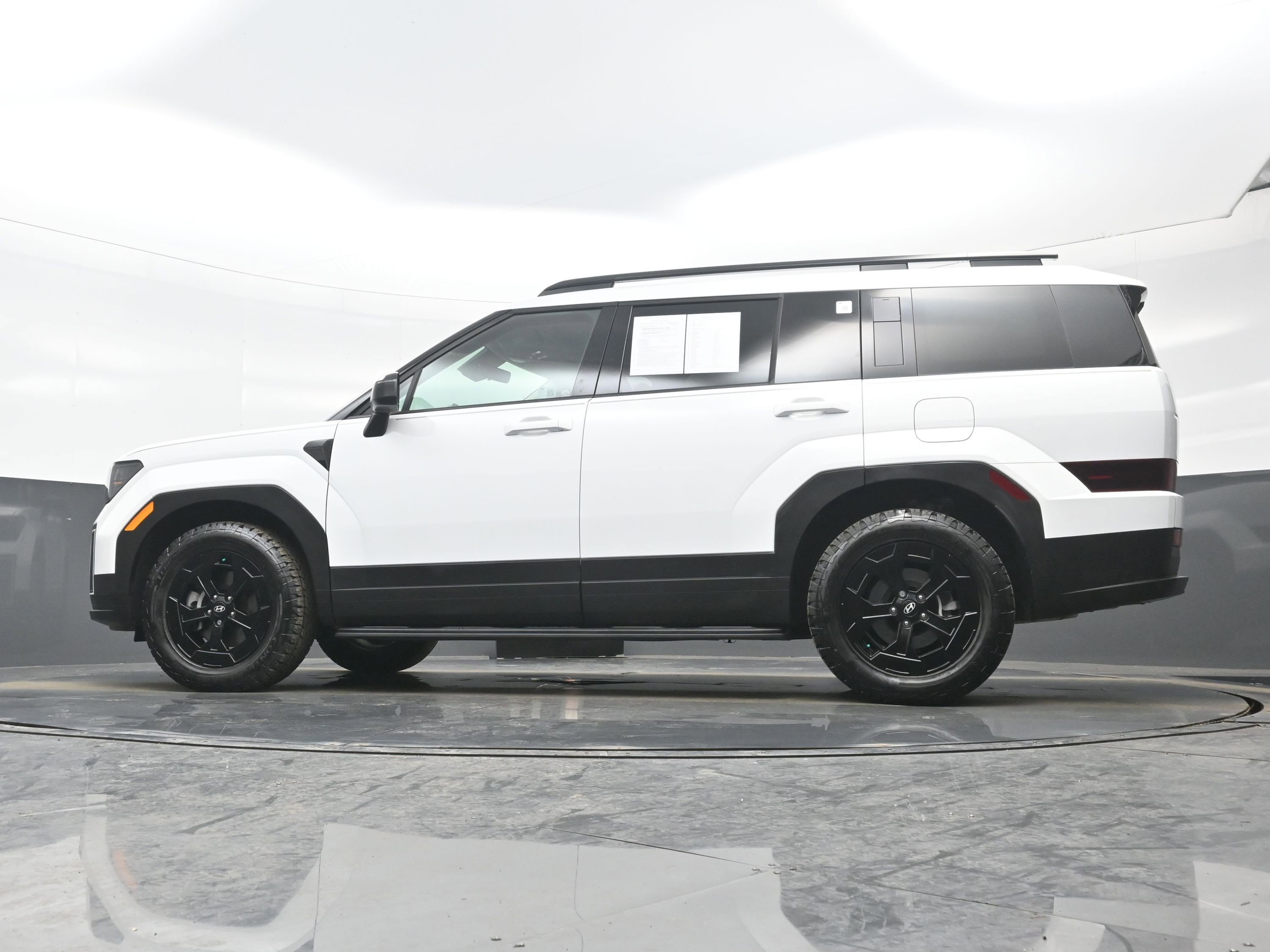 Used 2025 Hyundai Santa Fe XRT image 28