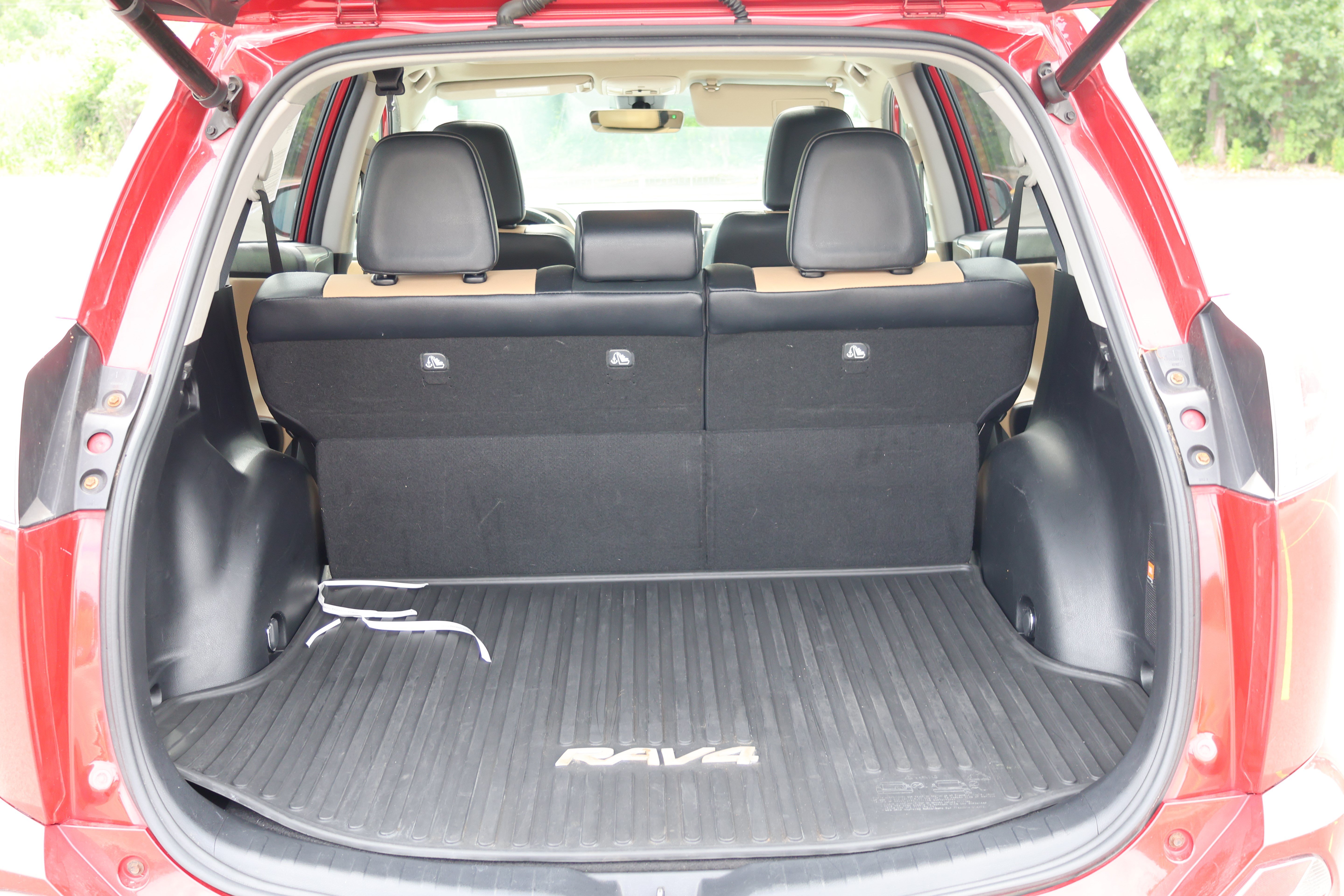 Used 2016 Toyota RAV4 Limited AWD/4WD image 7