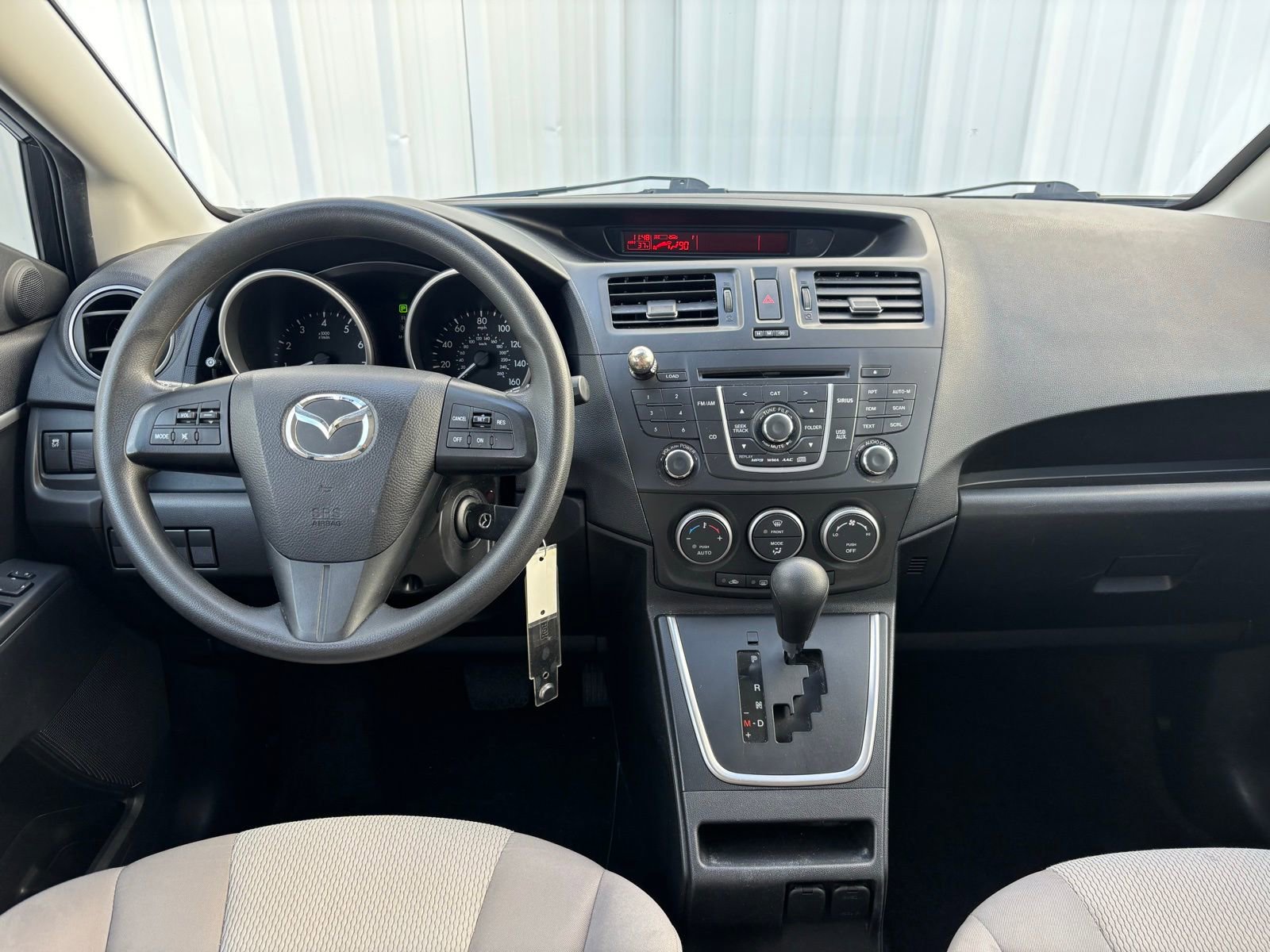 Used 2015 MAZDA MAZDA5 Sport image 25