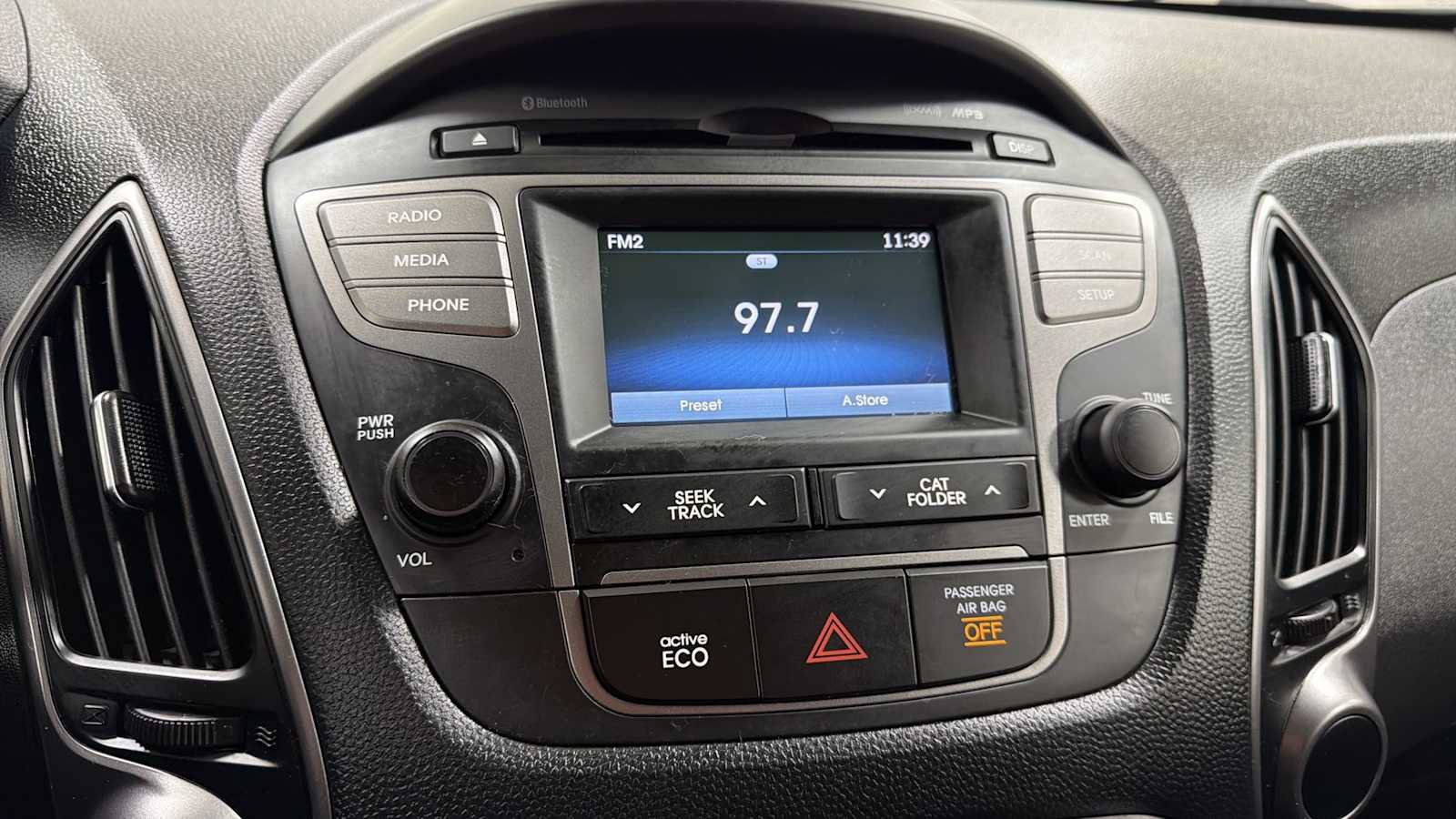 Used 2014 Hyundai Tucson SE image 18