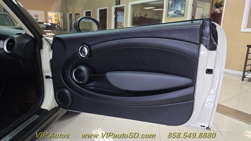 Used 2011 MINI Cooper Hardtop FWD image 10
