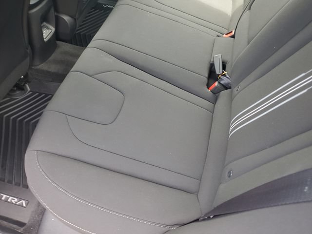 Used 2024 Hyundai Elantra SEL w/ Convenience Package FWD image 13