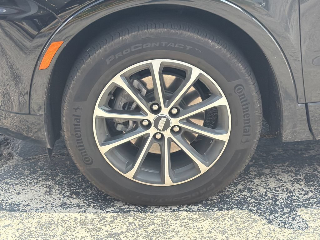 Used 2025 Cadillac XT4 Sport FWD image 13
