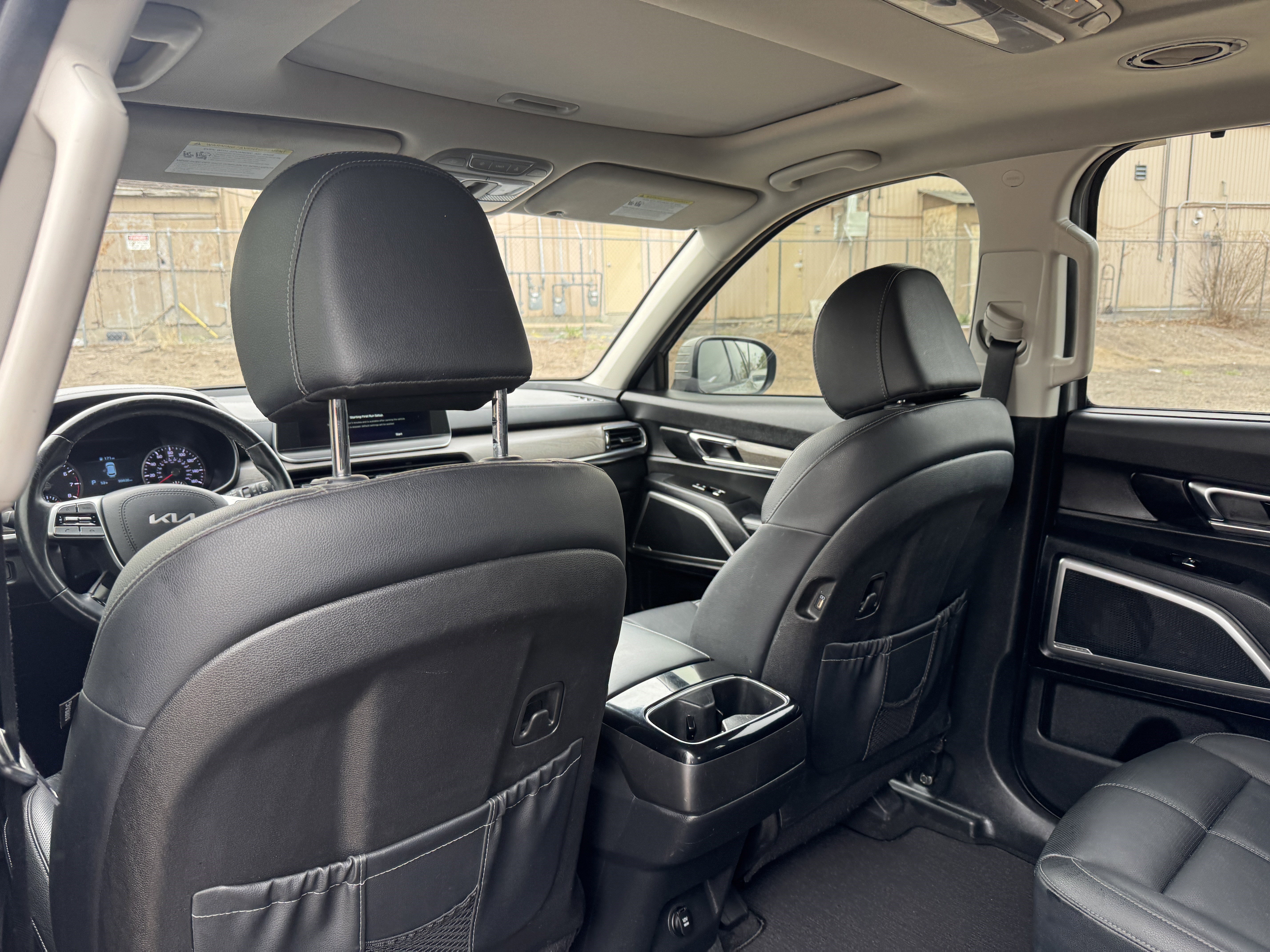 Used 2022 Kia Telluride EX w/ EX Premium Package image 14