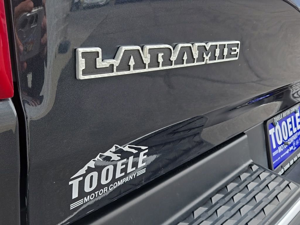 Used 2019 RAM 1500 Laramie AWD/4WD image 11