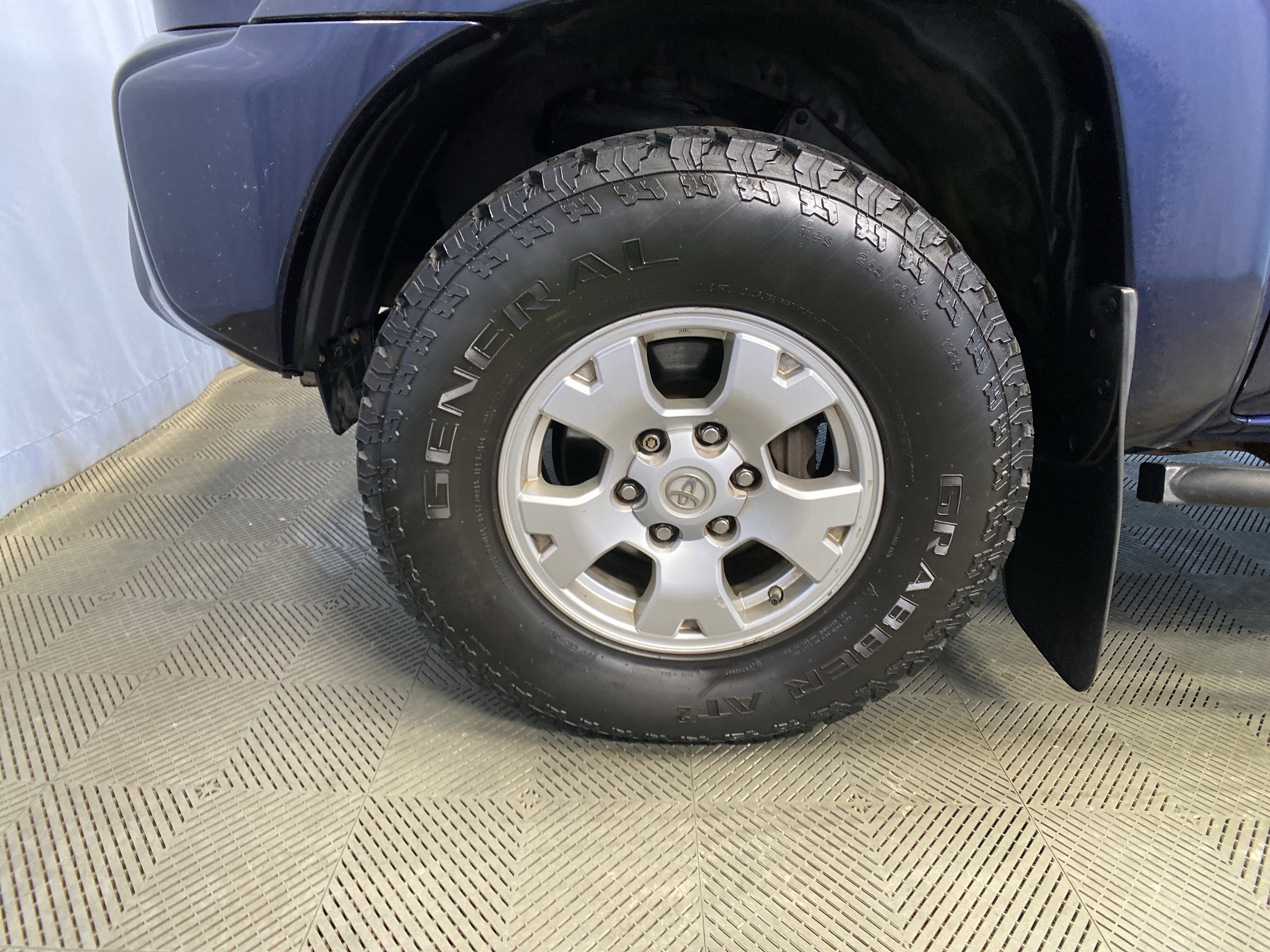 Used 2013 Toyota Tacoma 4x4 Double Cab w/ TRD Off-Road Pkg image 44