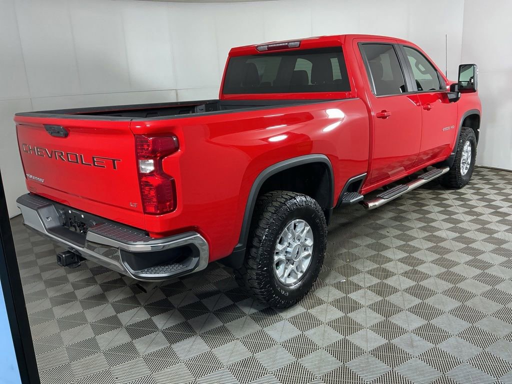 Used 2024 Chevrolet Silverado 2500 LT AWD/4WD image 7