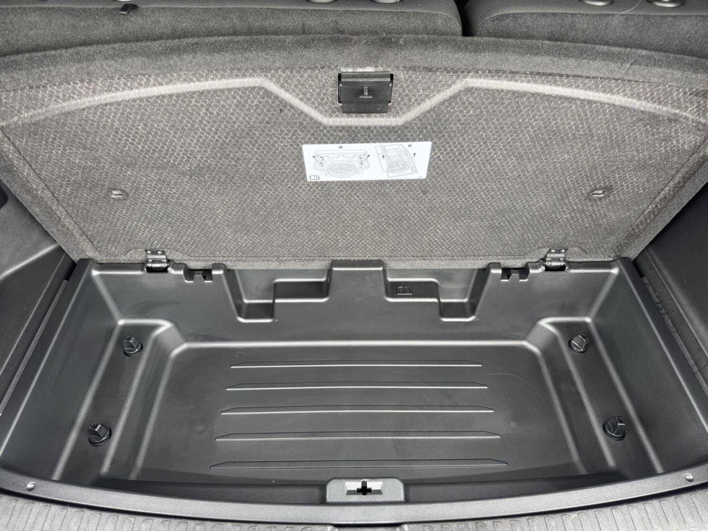 Used 2025 GMC Acadia Elevation AWD/4WD image 10