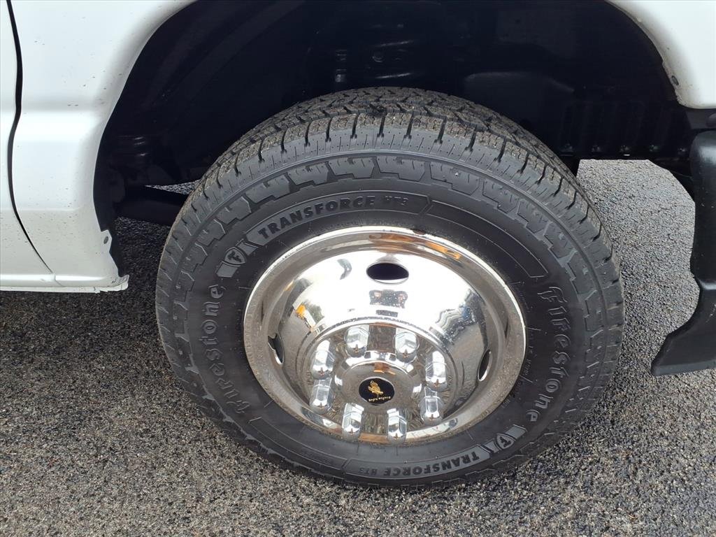 Used 2021 Ford E-350 and Econoline 350 Super Duty image 26