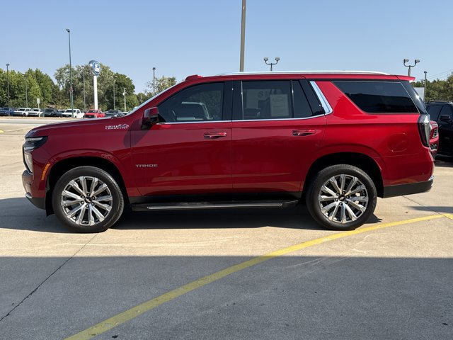 Used 2025 Chevrolet Tahoe High Country AWD/4WD image 13