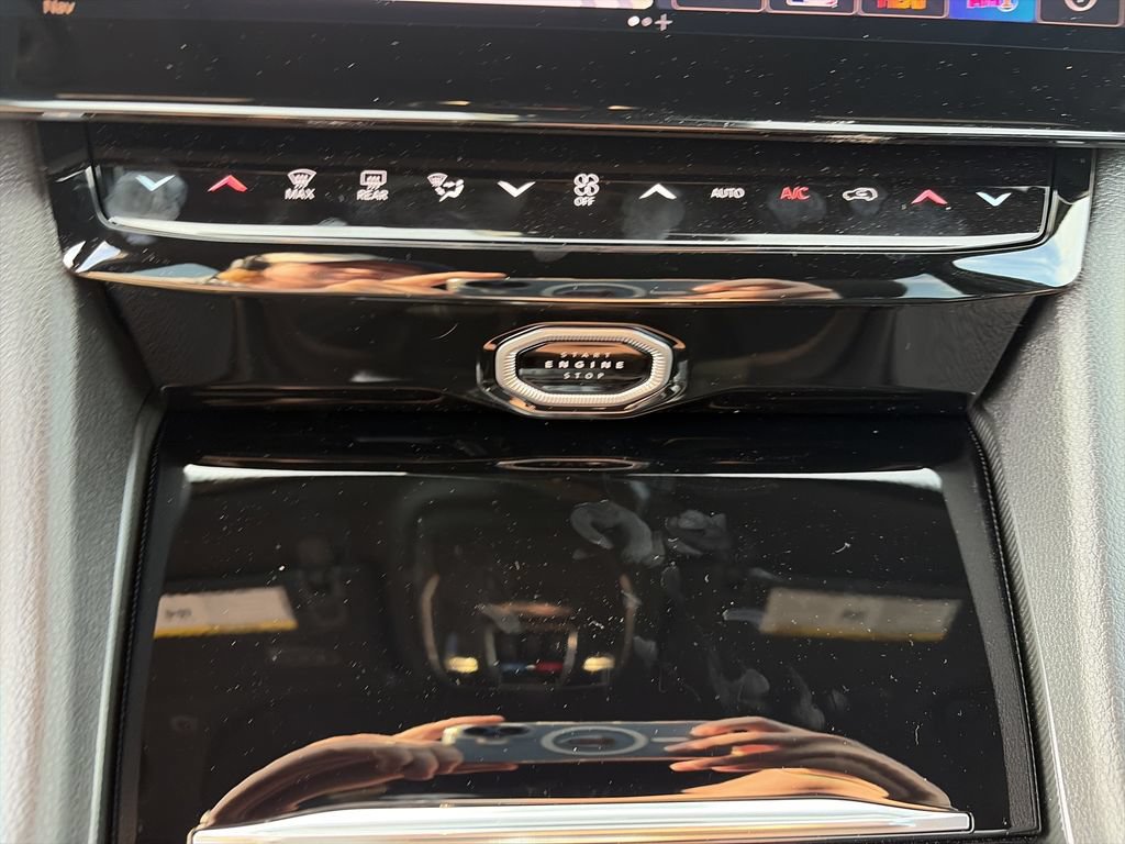 New 2026 Jeep Grand Cherokee Limited AWD/4WD image 23