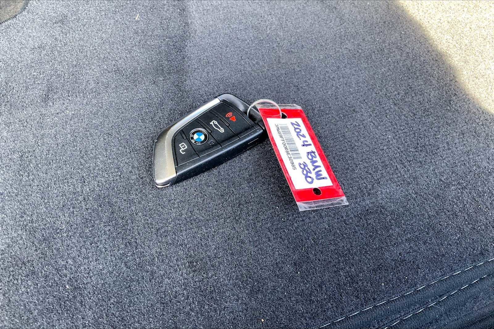 Used 2024 BMW 330i xDrive Sedan w/ Premium Package image 15