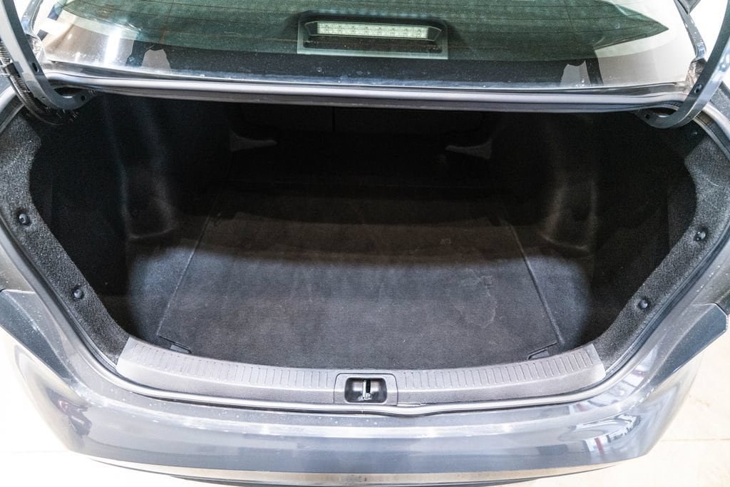 Used 2024 Toyota Corolla LE FWD image 31