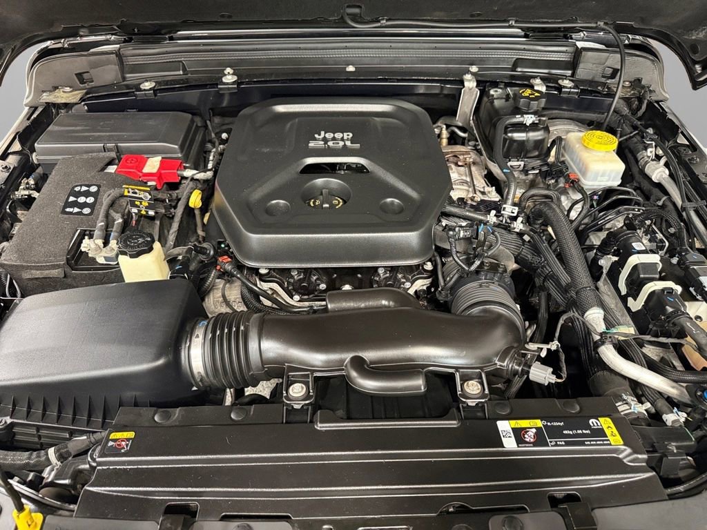 Used 2021 Jeep Wrangler Unlimited Rubicon w/ Uconnect 4C Nav & Sound Group AWD/4WD image 39