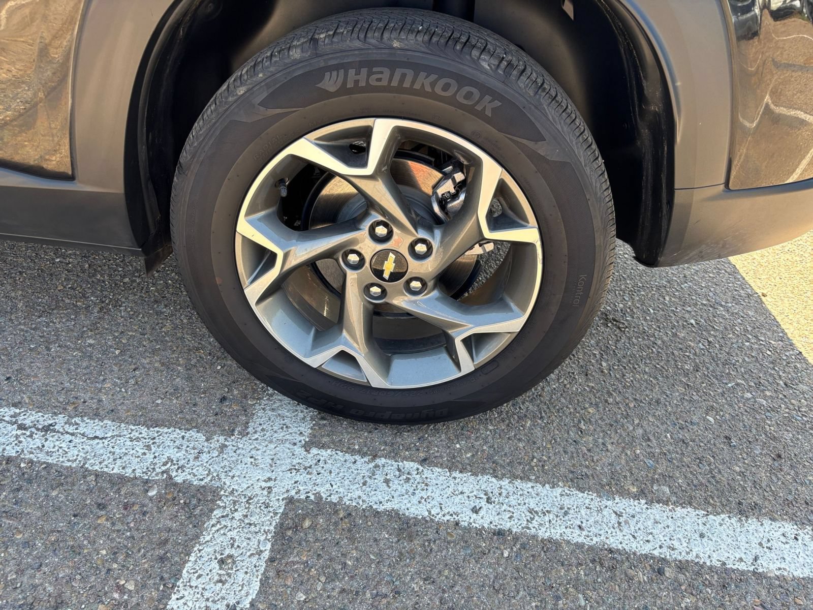 Used 2025 Chevrolet Trax LT w/ LT Convenience Package FWD image 28