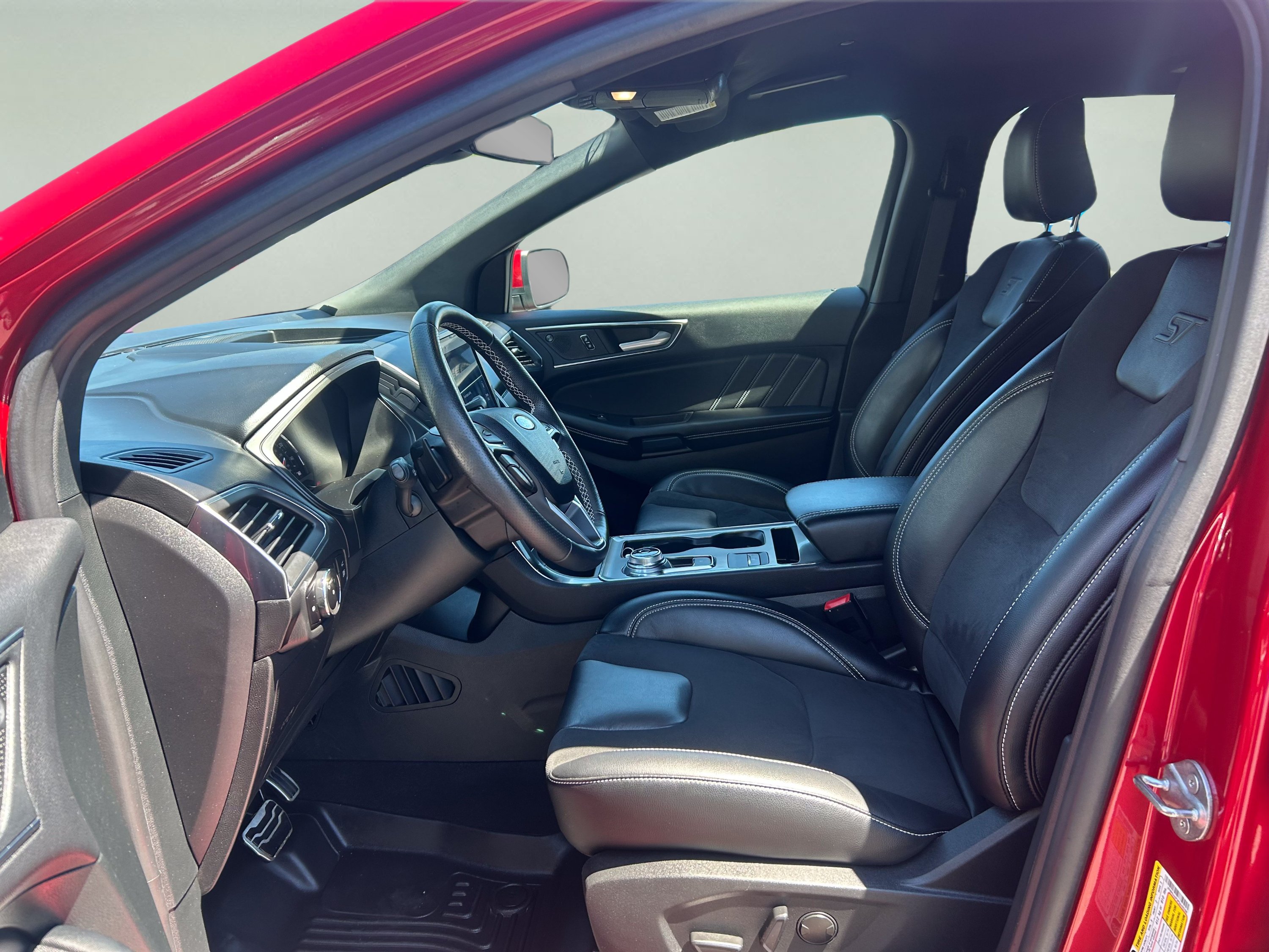 Used 2023 Ford Edge ST AWD/4WD image 9