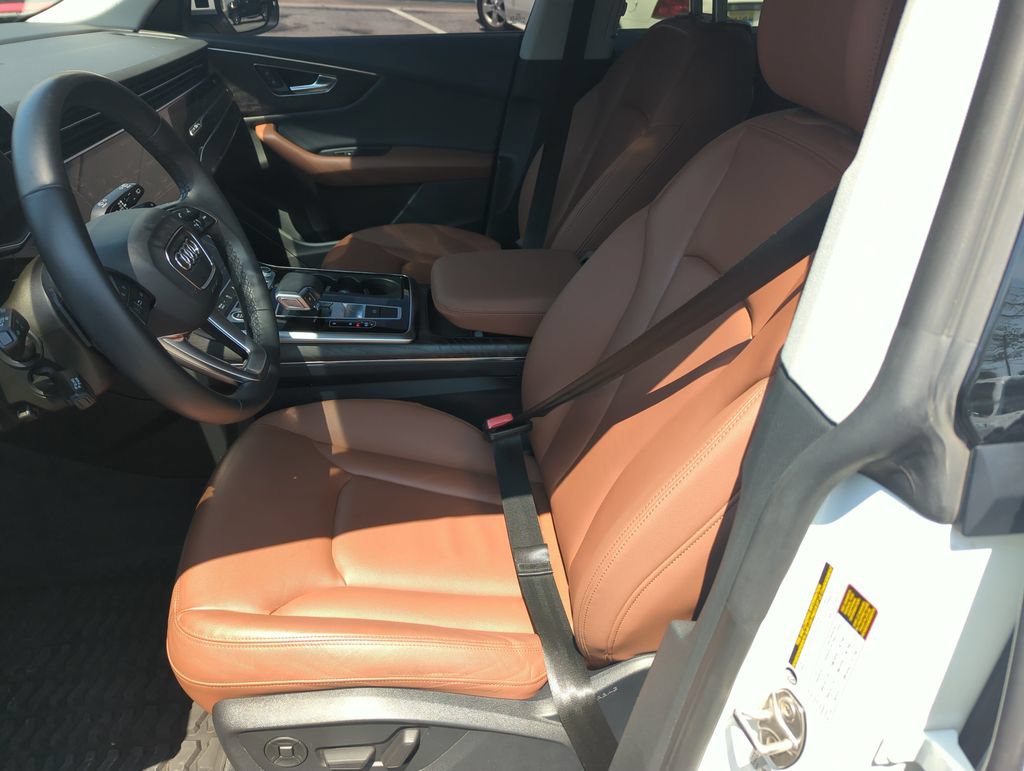 Used 2022 Audi Q8 Premium AWD/4WD image 11