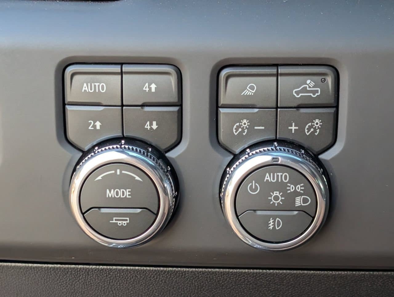New 2026 GMC Sierra 2500 Denali Ultimate AWD/4WD image 18
