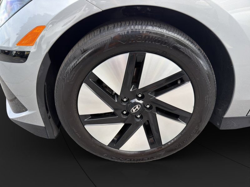 Used 2024 Hyundai Ioniq 6 SE AWD image 21