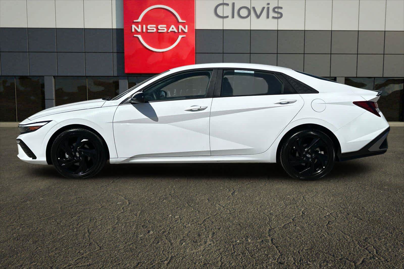 Used 2026 Hyundai Elantra Sport FWD image 5