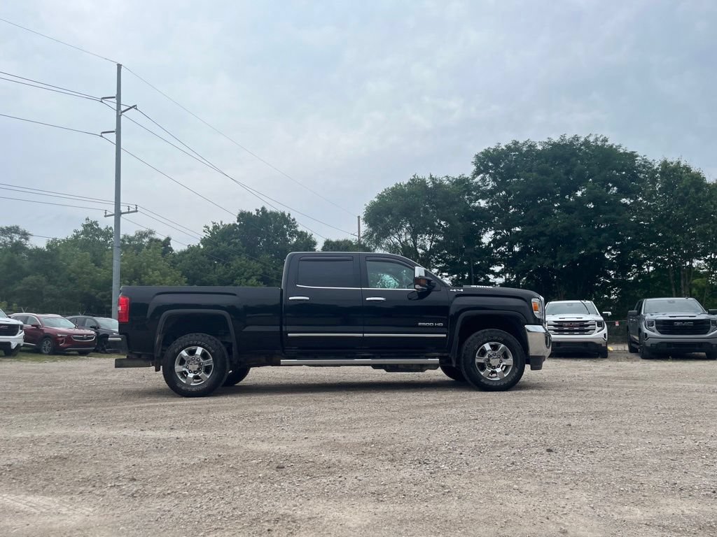 Used 2018 GMC Sierra 2500 SLT w/ Duramax Plus Package AWD/4WD image 8