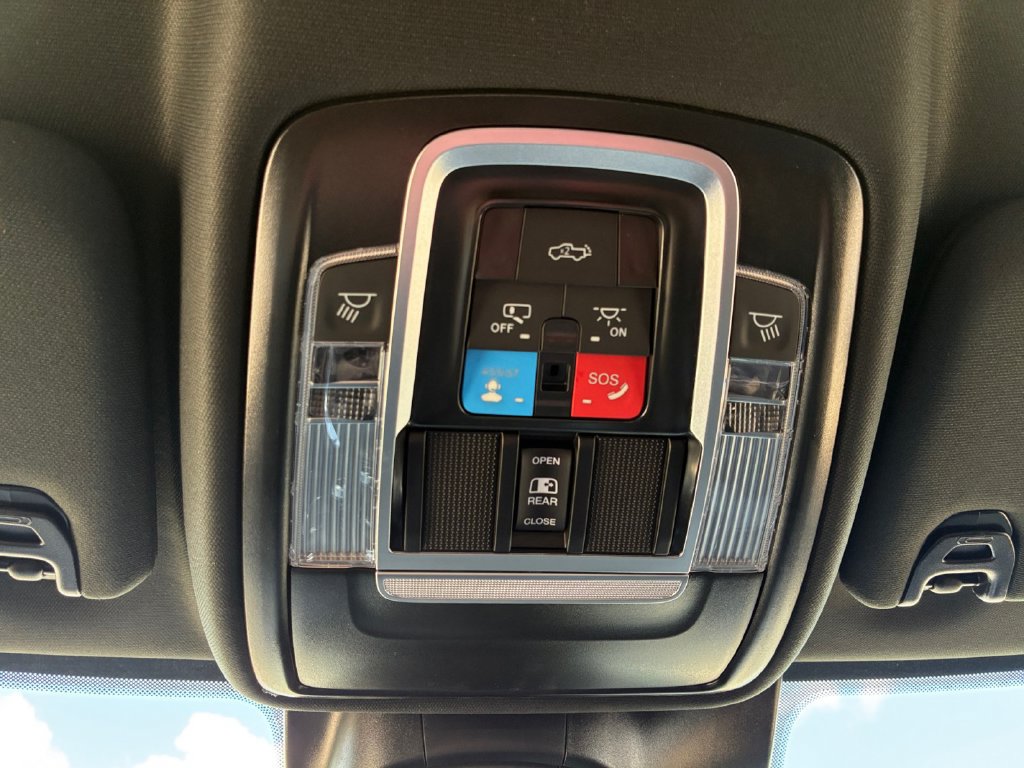 New 2027 RAM 3500 Laramie AWD/4WD image 7