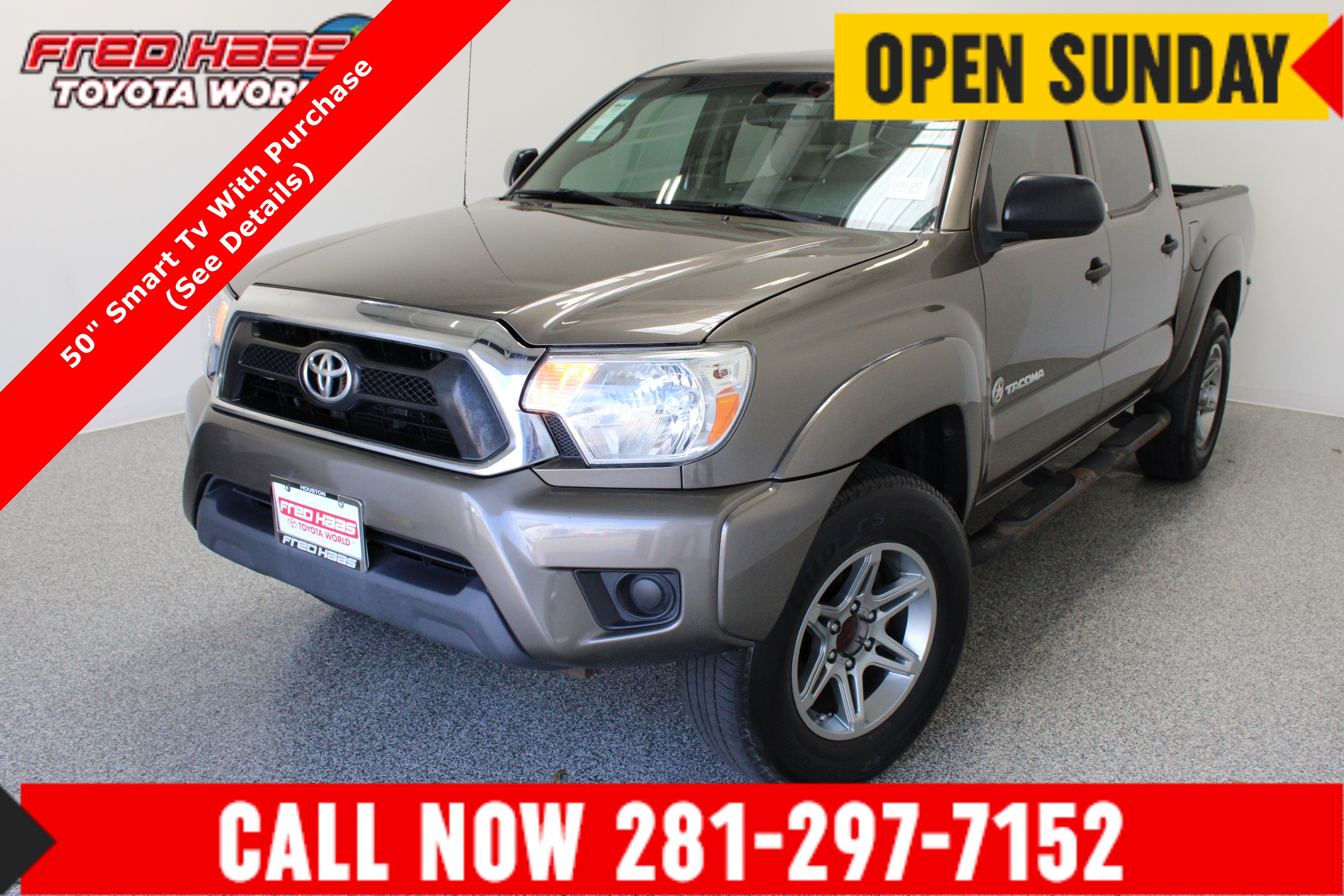 Used 2013 Toyota Tacoma PreRunner w/ SR5 Pkg RWD image 1