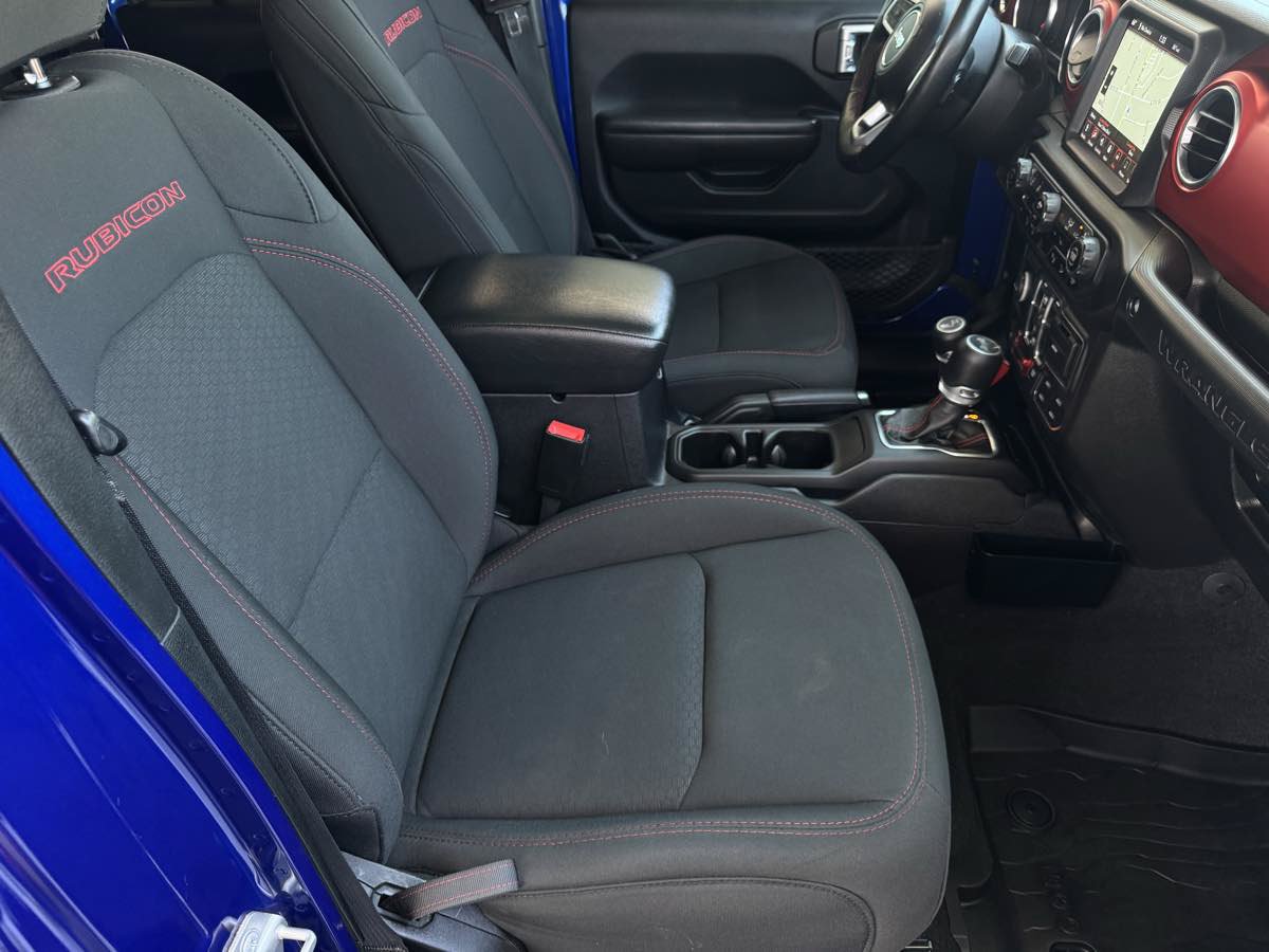 Used 2020 Jeep Wrangler Unlimited Rubicon w/ Dual Top Group AWD/4WD image 23