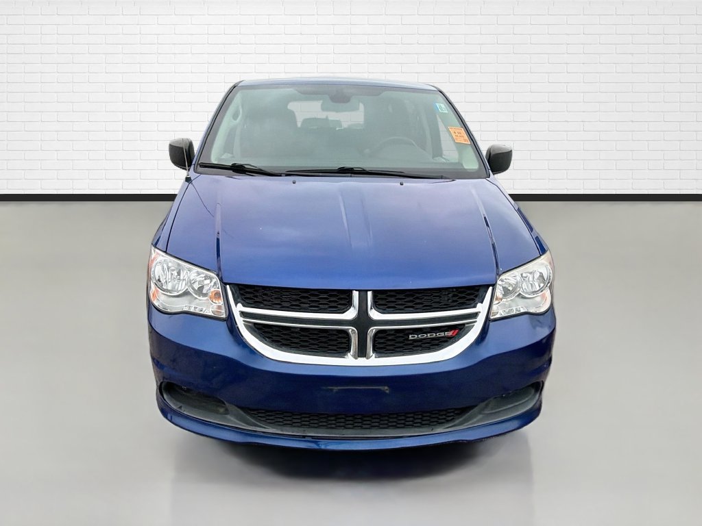Used 2019 Dodge Grand Caravan SE w/ UConnect Hands-Free Group FWD image 2