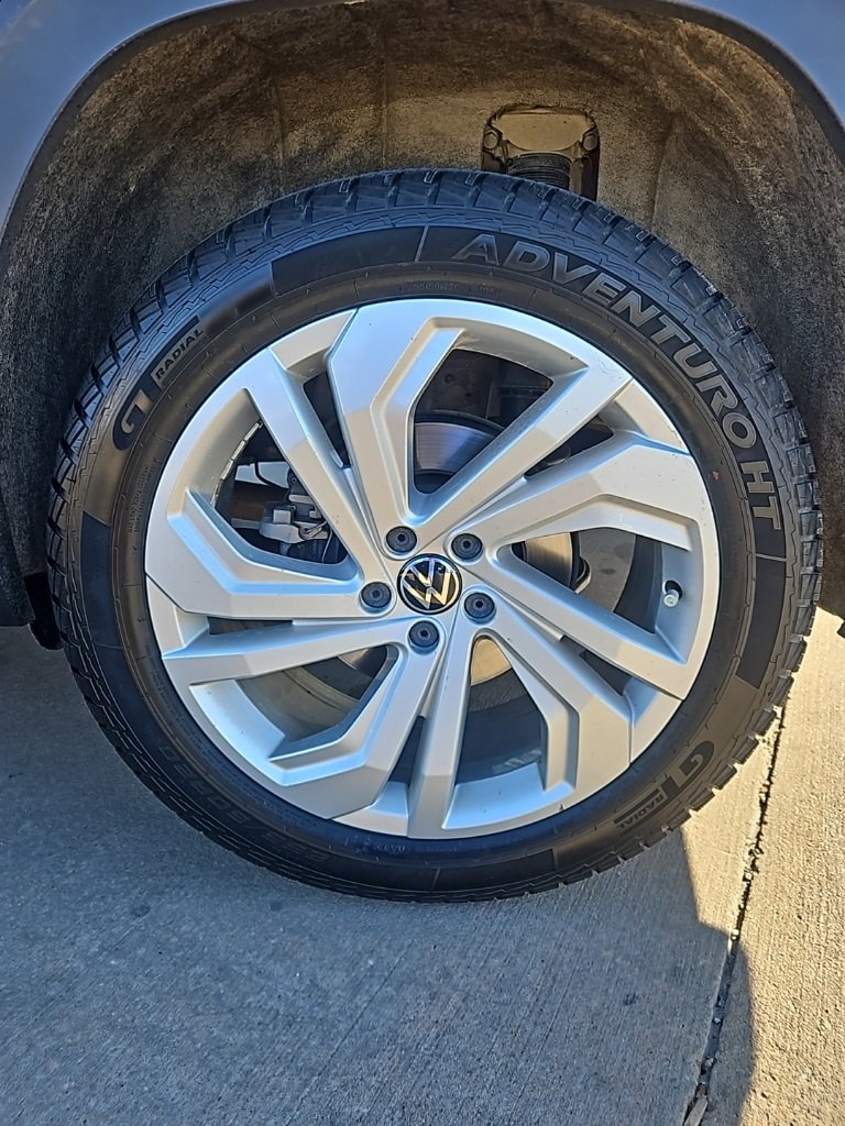 Used 2021 Volkswagen Atlas SE image 9