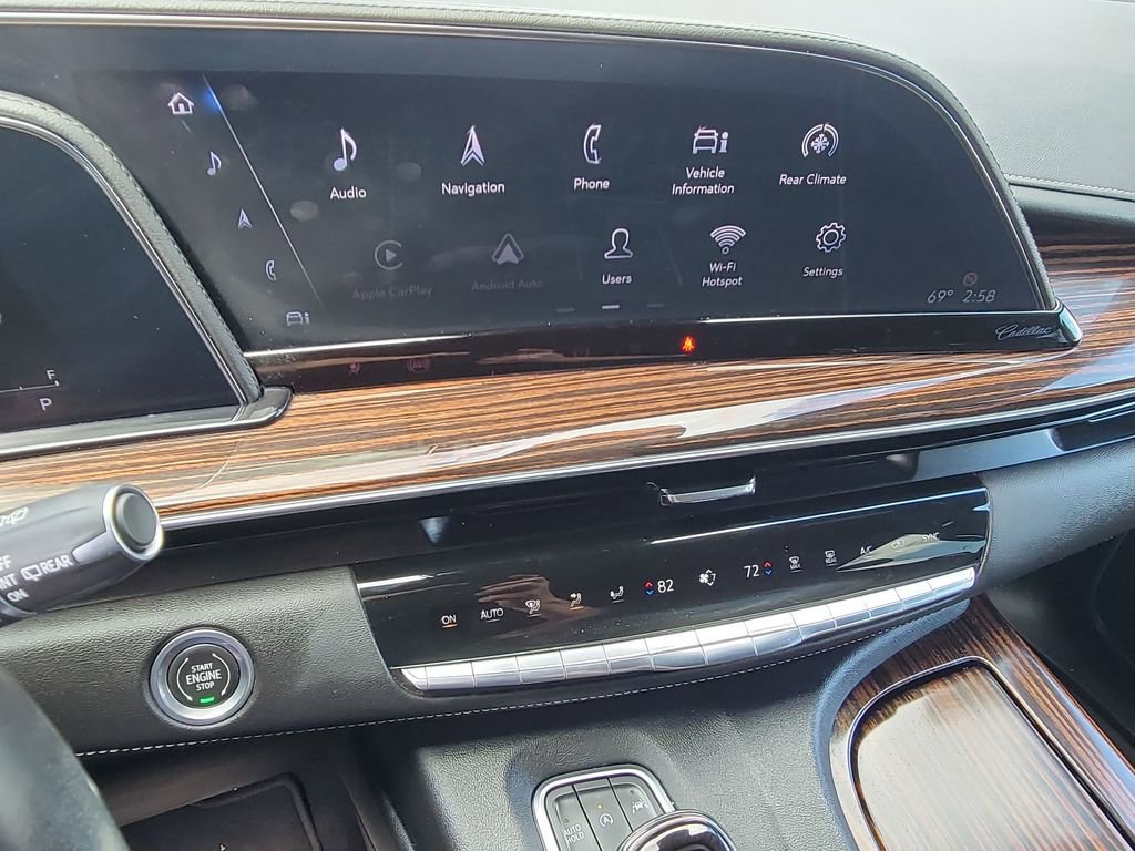 Certified 2022 Cadillac Escalade Premium Luxury image 13