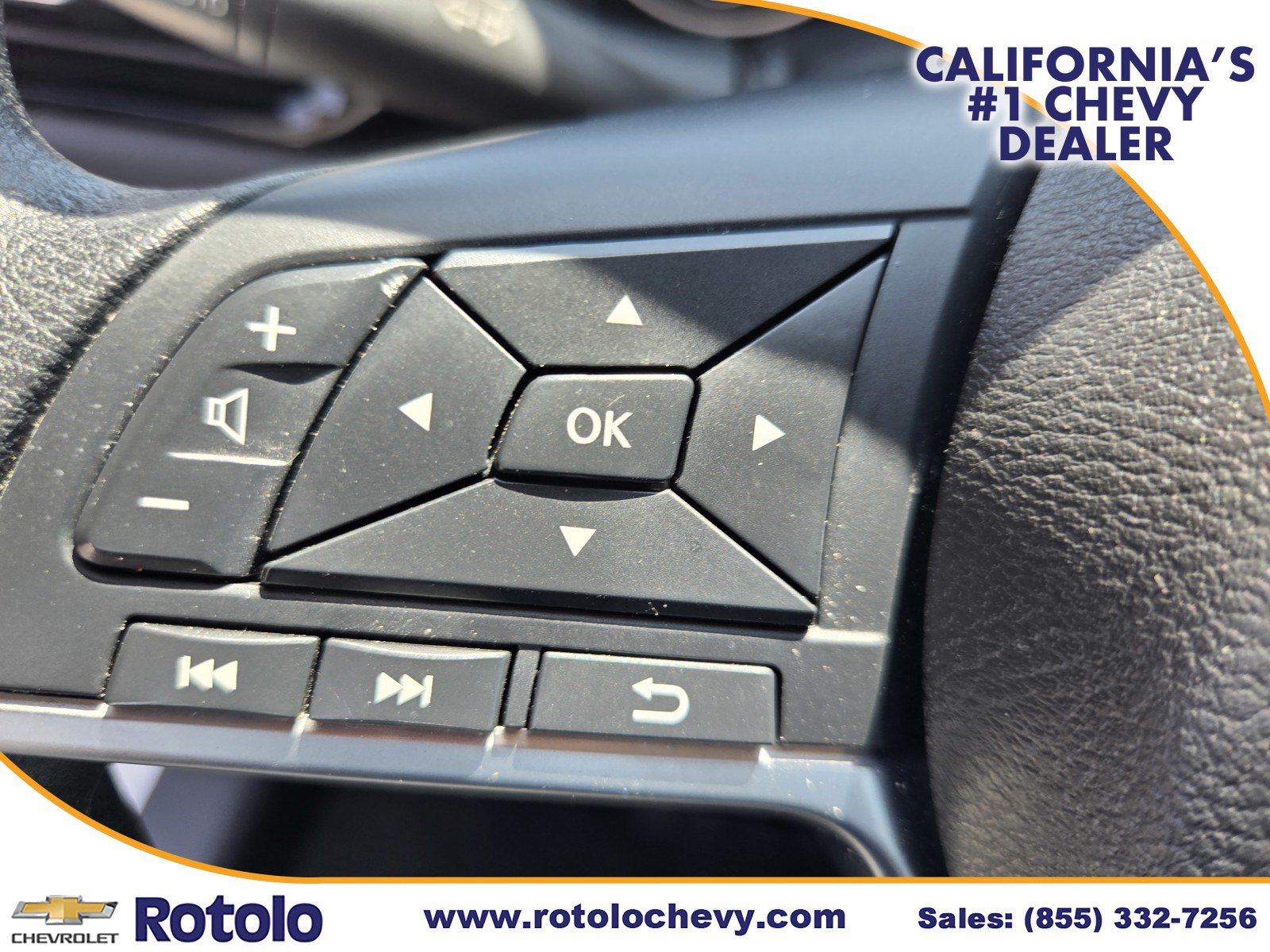Used 2025 Nissan Sentra SV FWD image 21