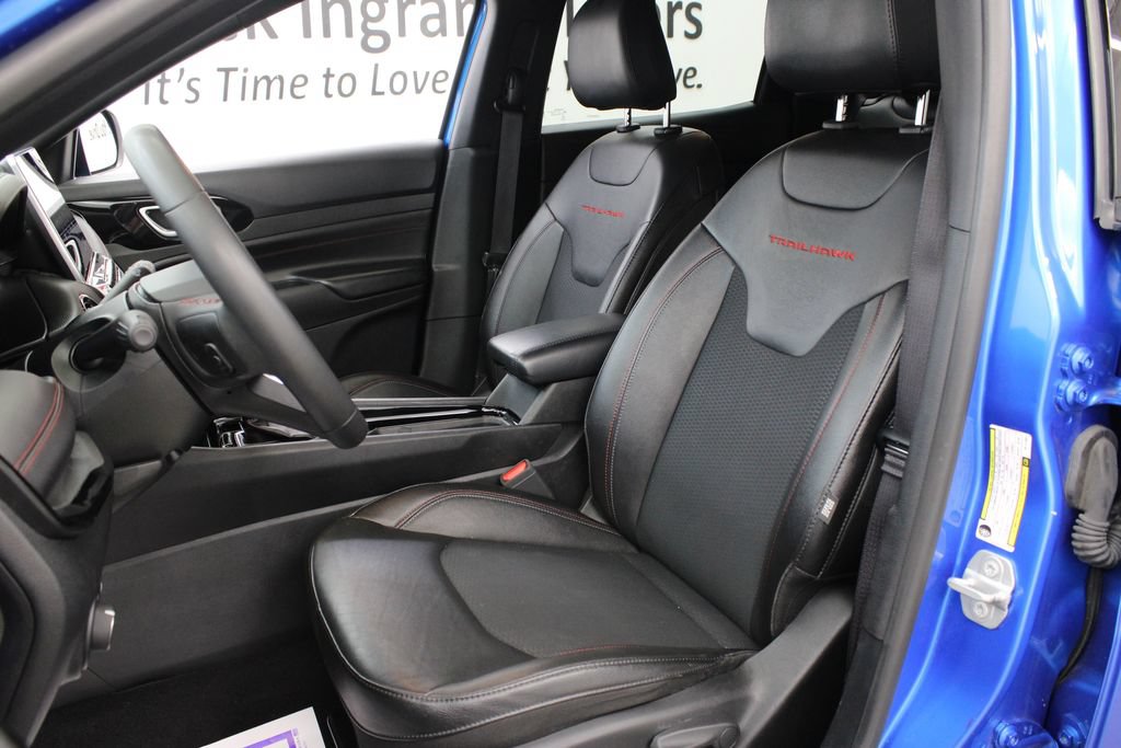 Used 2024 Jeep Compass Trailhawk AWD/4WD image 14