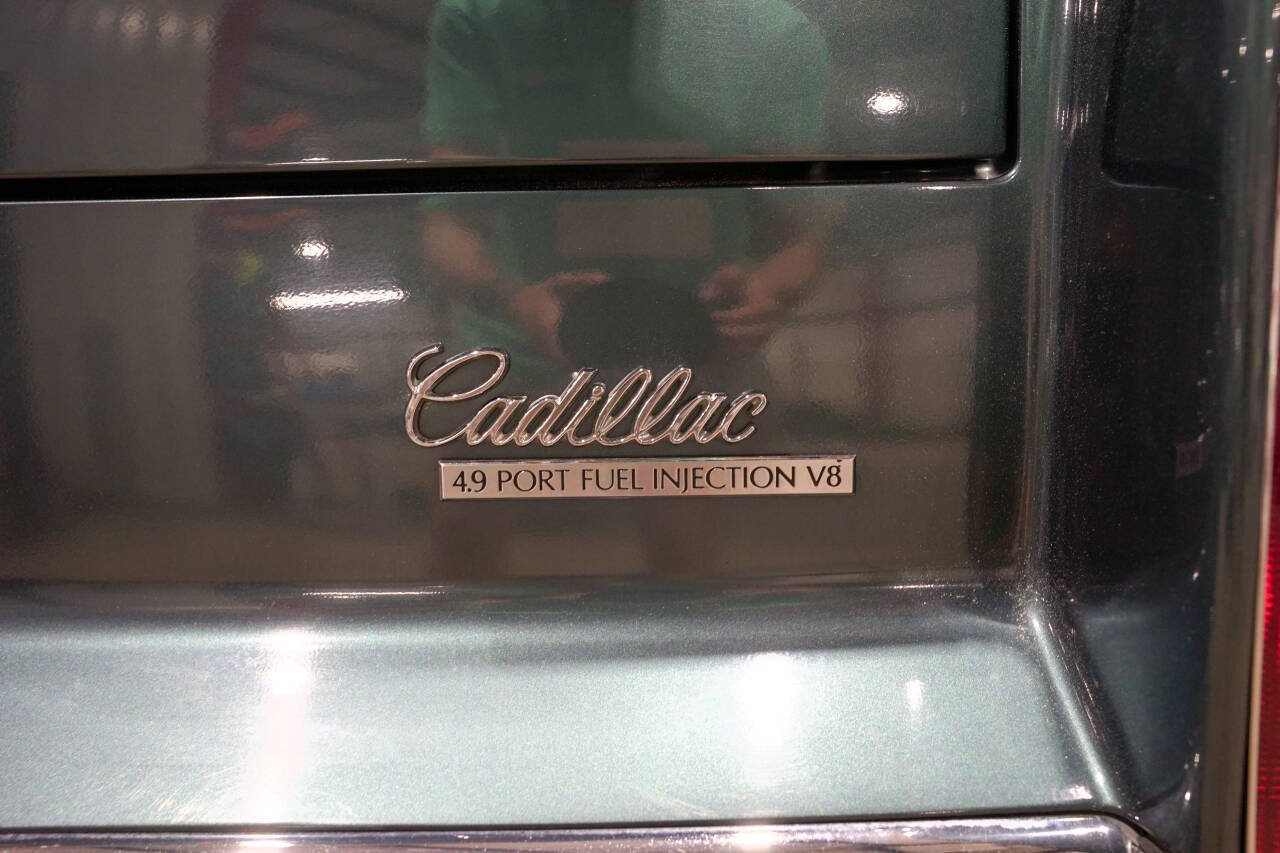 Used 1992 Cadillac De Ville Sedan FWD image 26