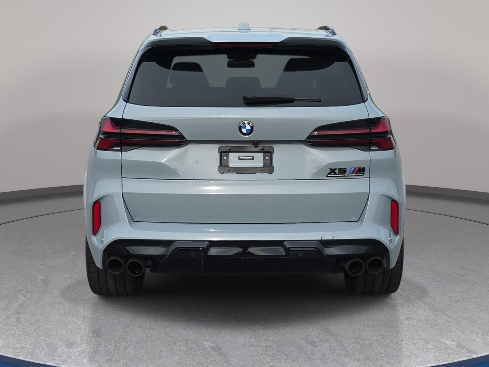 Used 2024 BMW X5 M Competition w/ Executive Package image 8