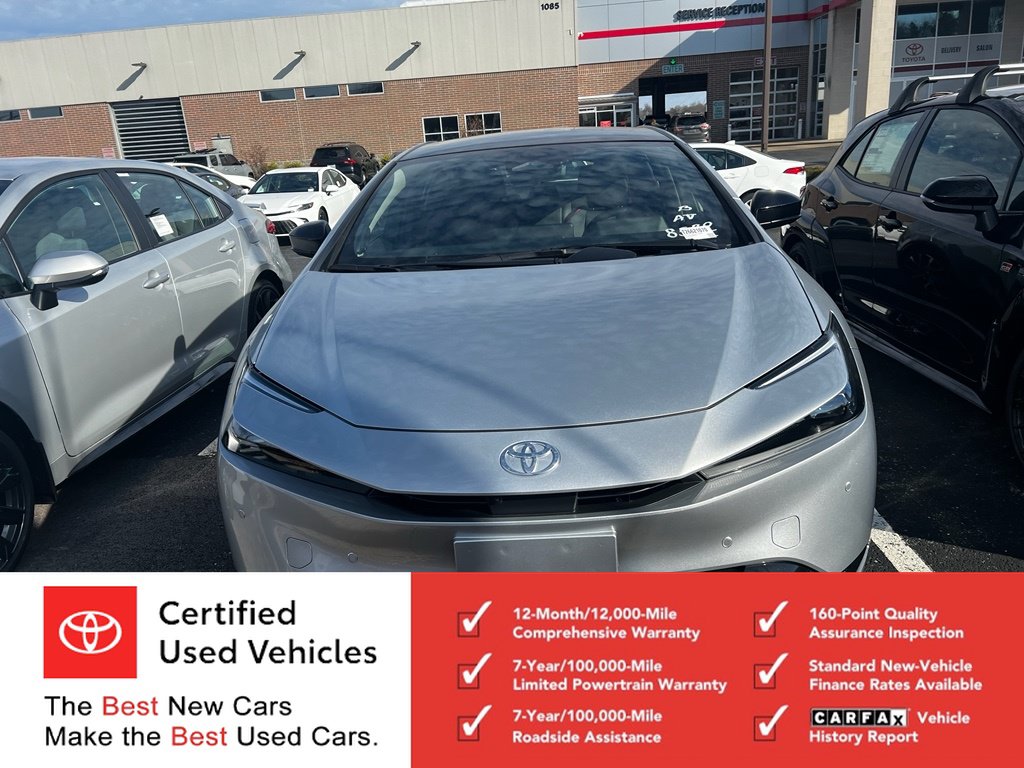 Certified 2026 Toyota Prius Plug-In Hybrid w/ Limited Premium Package FWD image 11