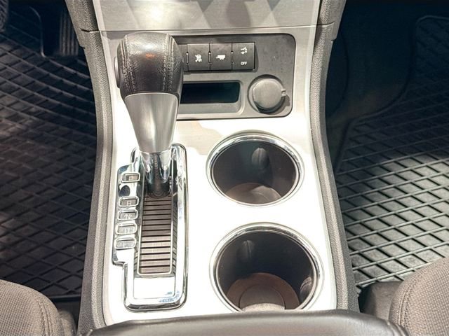 Used 2010 GMC Acadia SLE image 13