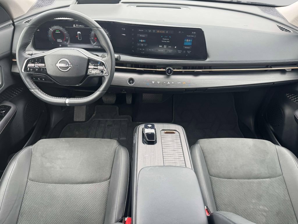 Used 2024 Nissan Ariya AWD image 12