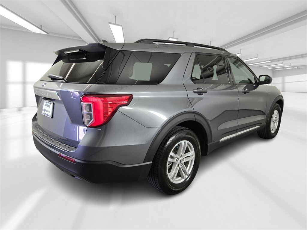 Used 2023 Ford Explorer XLT image 7