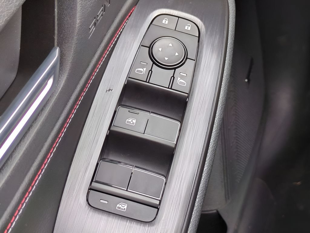 Certified 2026 Nissan Sentra SR w/ SR Premium Package FWD image 39
