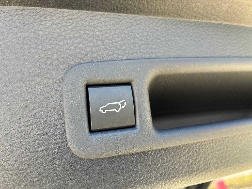 New 2026 Toyota Sienna LE image 40