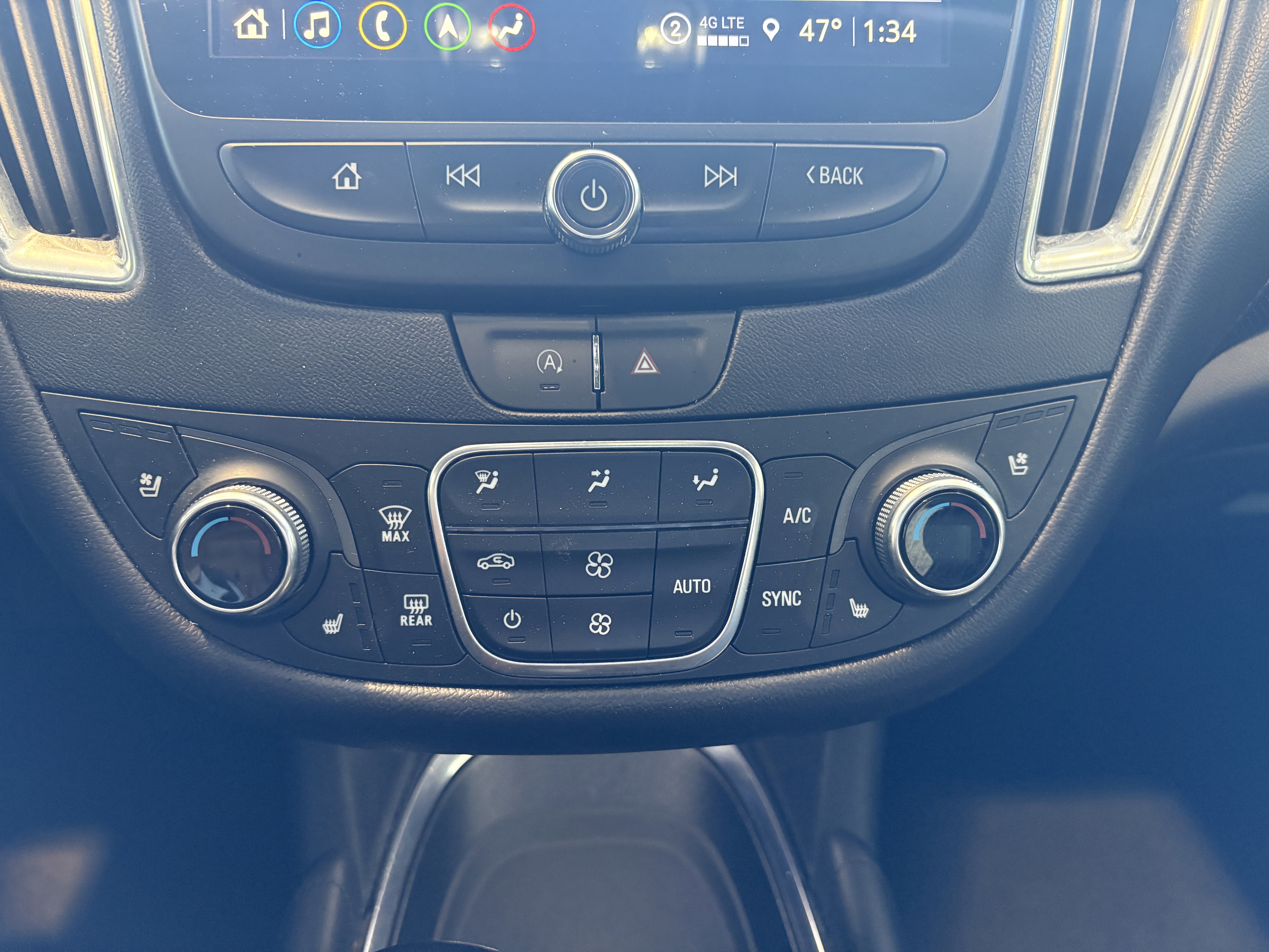 Used 2024 Chevrolet Malibu LT image 17