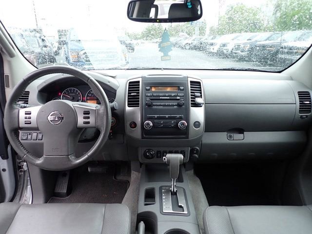 Used 2012 Nissan Frontier SL w/ Moonroof Pkg AWD/4WD image 13
