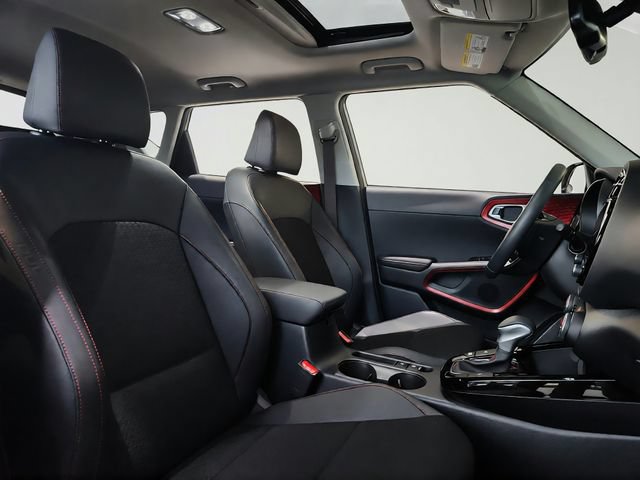 Certified 2025 Kia Soul GT-Line w/ GT-Line Technology Package FWD image 25