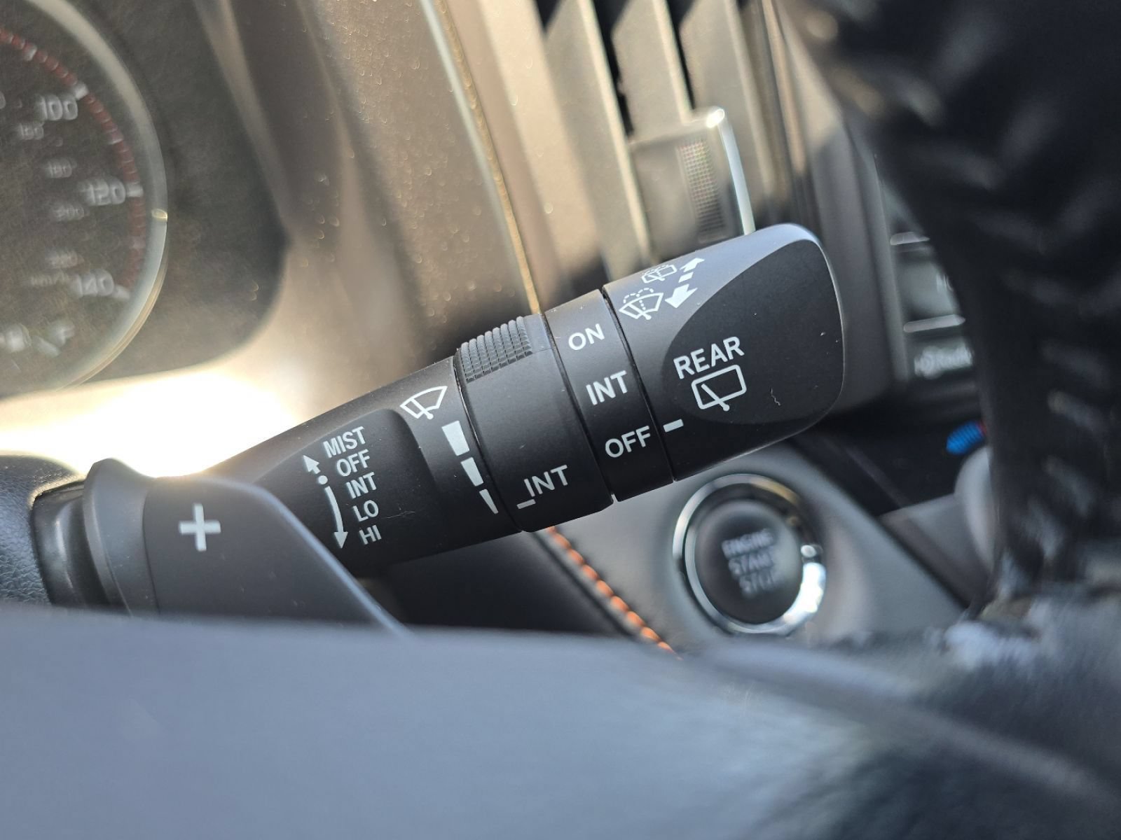 Used 2017 Toyota RAV4 SE w/ Power Extra Value Package AWD/4WD image 28