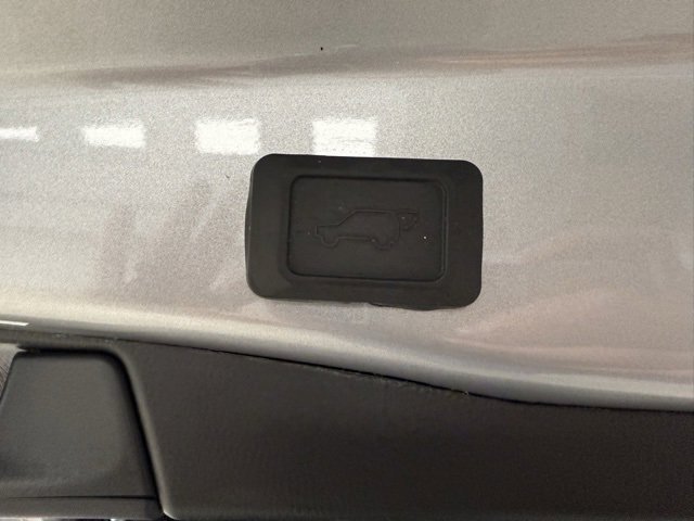 Used 2024 Toyota RAV4 XLE image 35