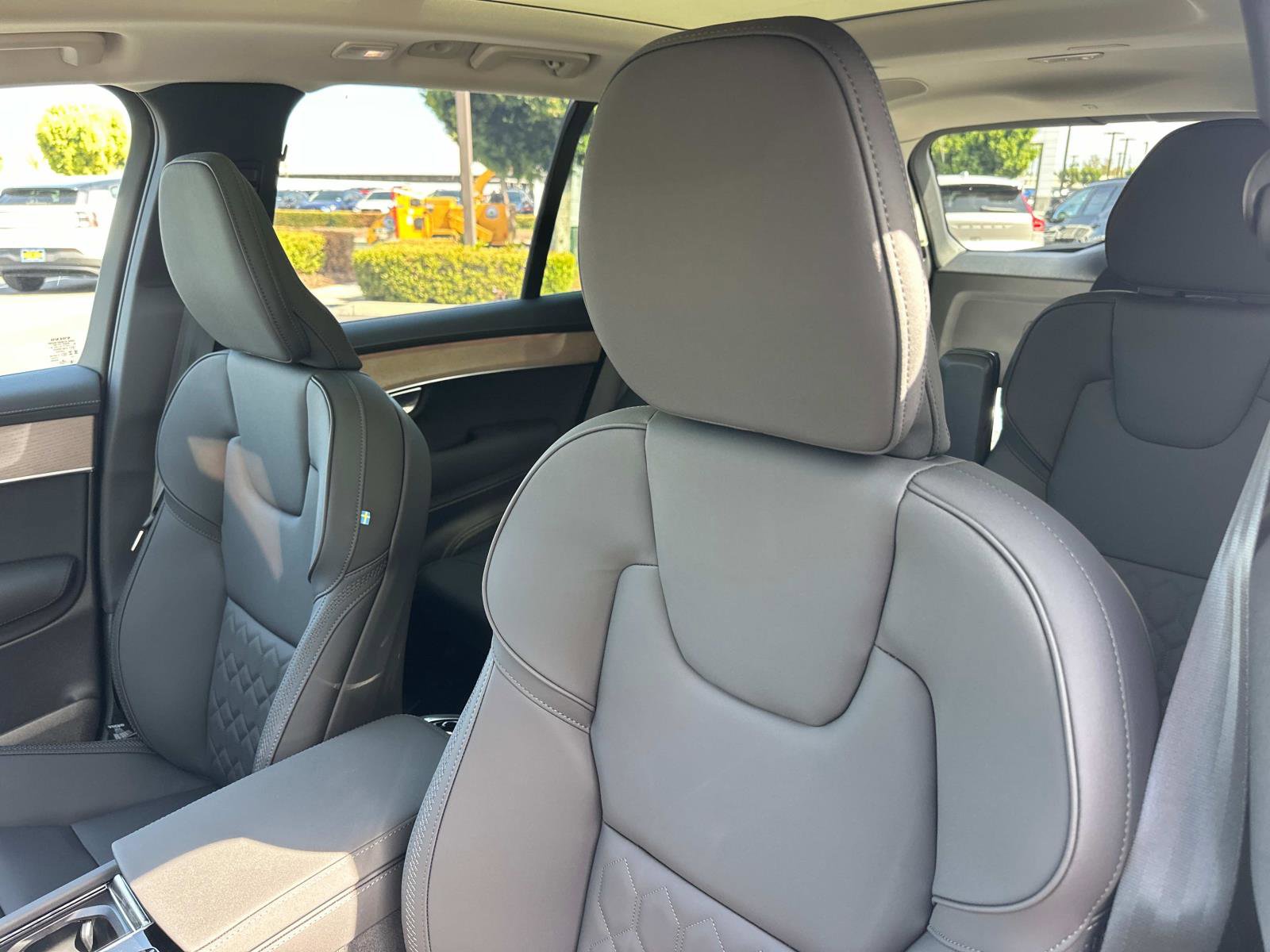 New 2026 Volvo XC90 T8 Plus image 14