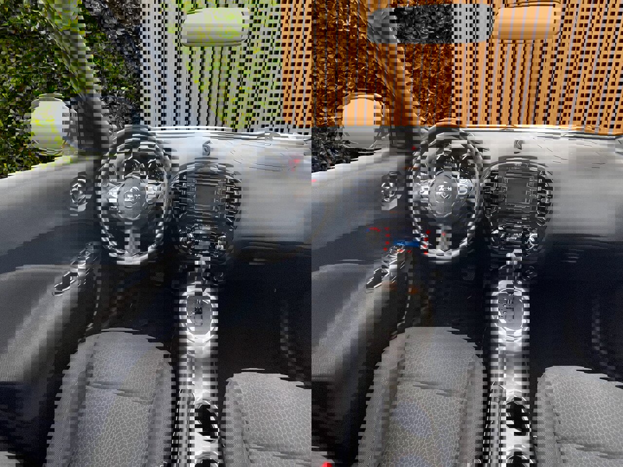 Used 2012 Nissan Juke SV image 5