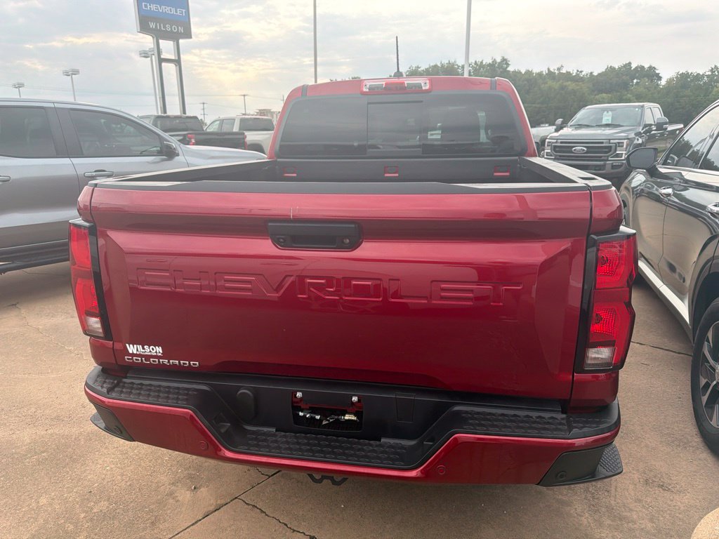 Used 2025 Chevrolet Colorado LT w/ LT Convenience Package RWD image 13