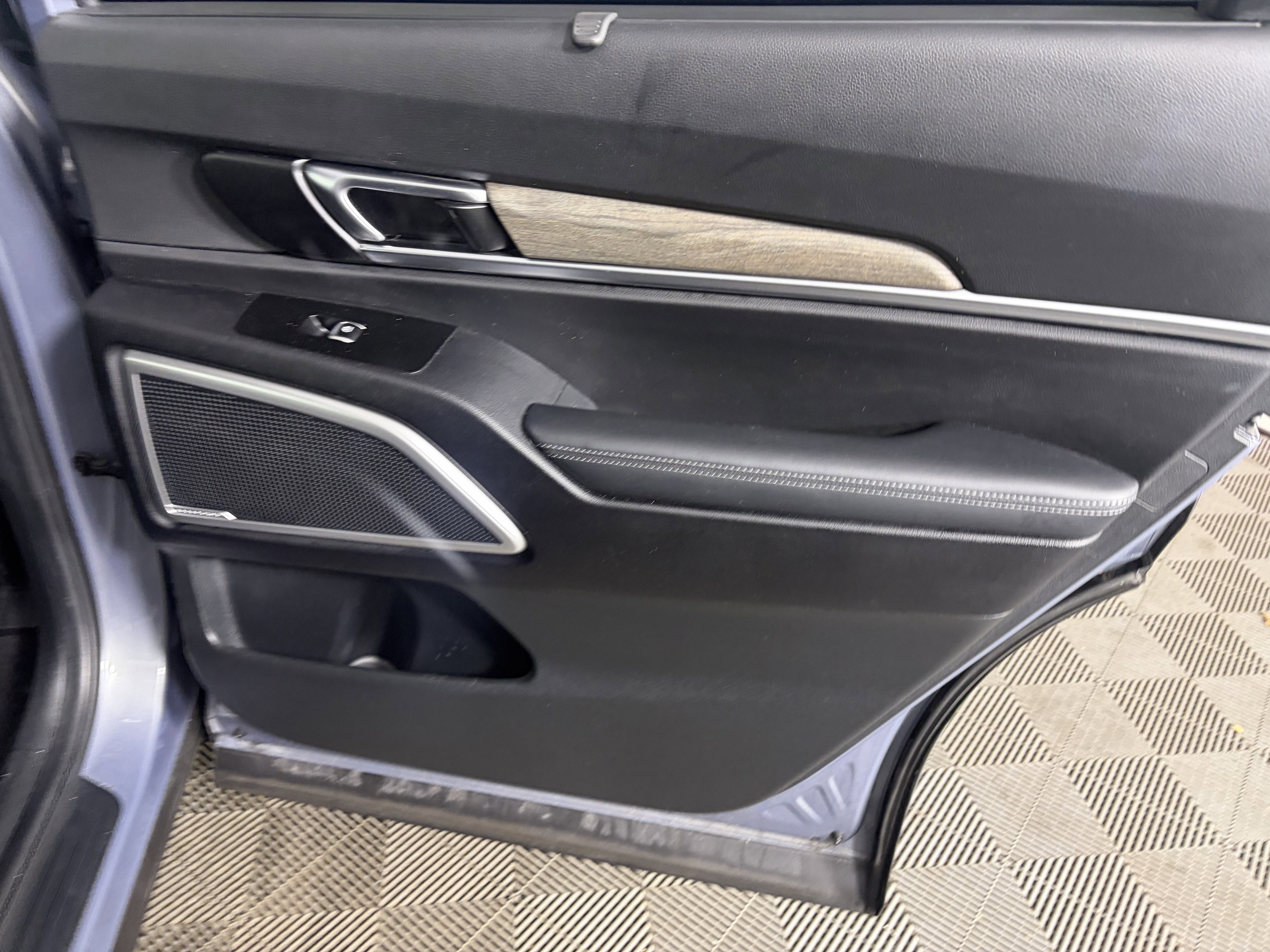 Used 2022 Kia Telluride EX w/ EX Premium Package image 42